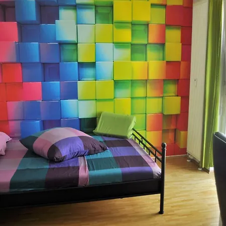 Апартаменты Ferienwohnung Im Domagkpark *