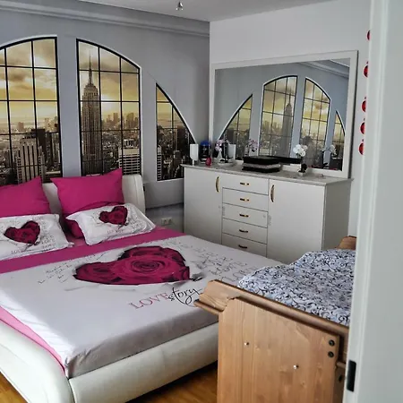 Апартаменты Ferienwohnung Im Domagkpark Мюнхен